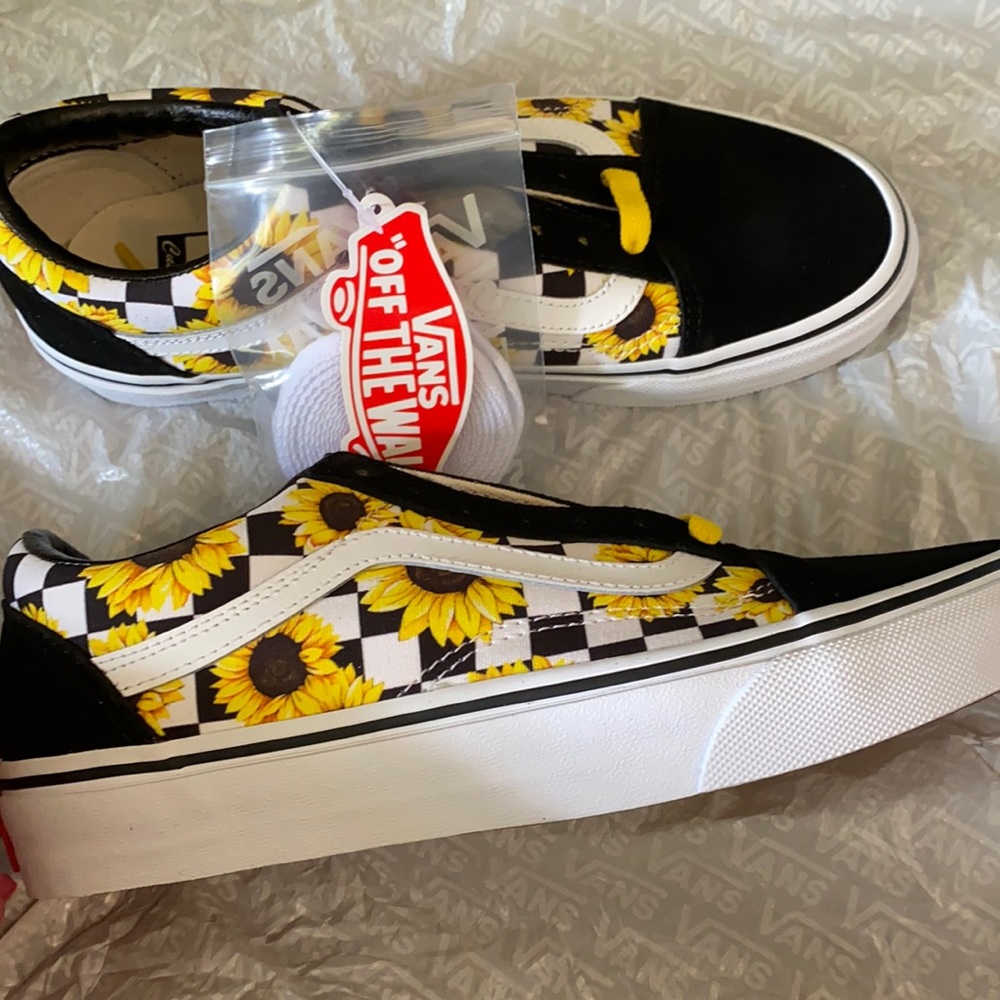 Custom sunflower vans size 7